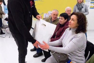 Видача додаткових продуктових наборів для ВПО з Маріуполя у Києві: відкрито реєстрацію