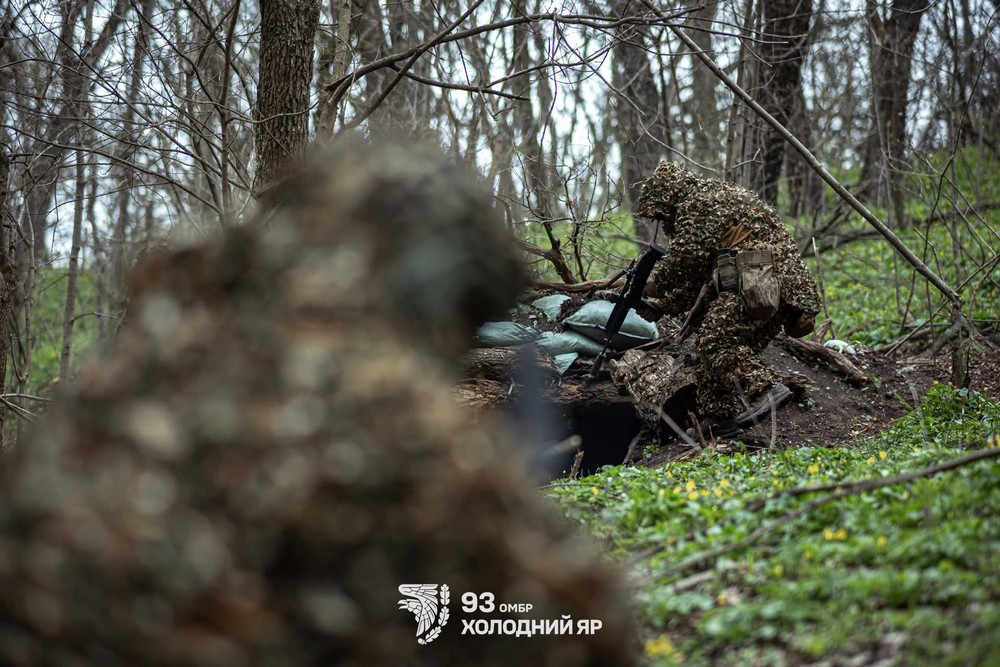 Війна в Україні 6 травня: ворог просунувся на Харківщині і Донеччині, втратив 1 332 солдатів за добу 1 Війна в Україні 6 травня: ворог просунувся на Харківщині і Донеччині, втратив 1 332 солдатів за добу