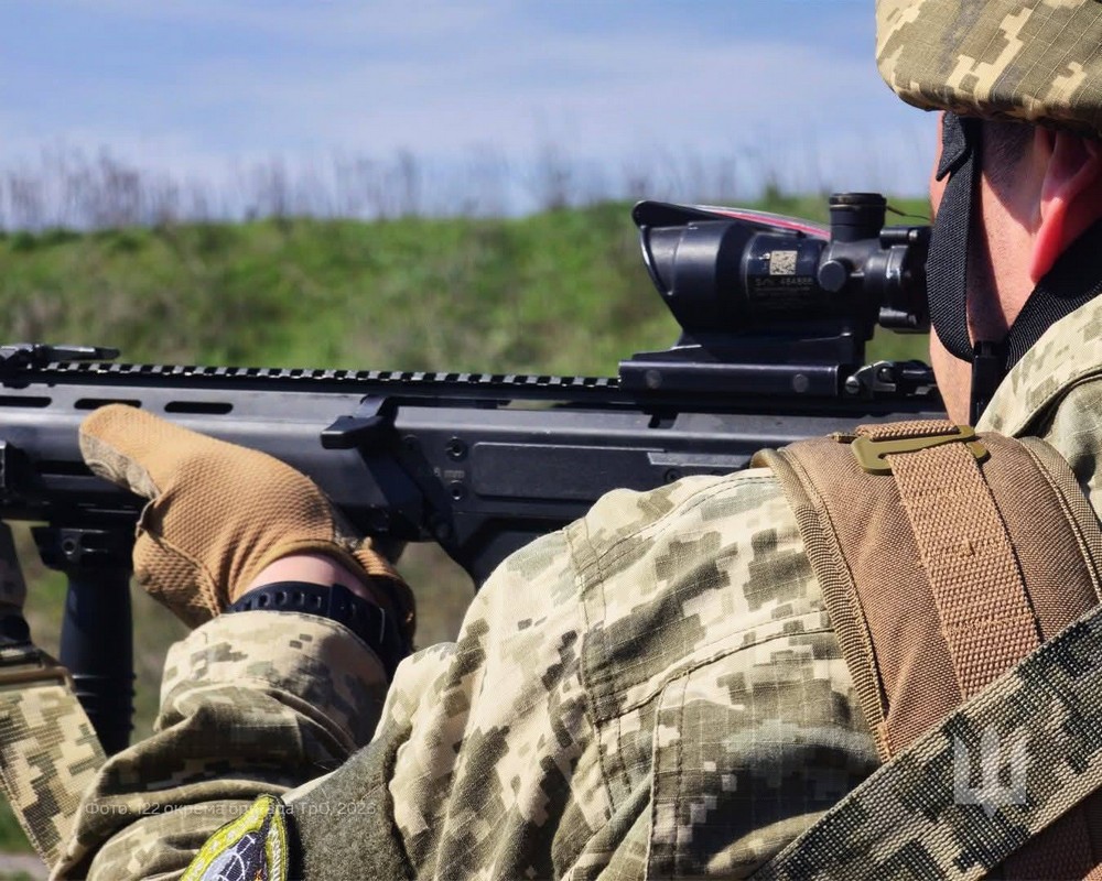 Війна в Україні 5 травня: ворог просунувся біля кордону Дніпропетровщини, втратив 970 солдатів за добу 1 Війна в Україні 5 травня: ворог просунувся біля кордону Дніпропетровщини, втратив 970 солдатів за добу