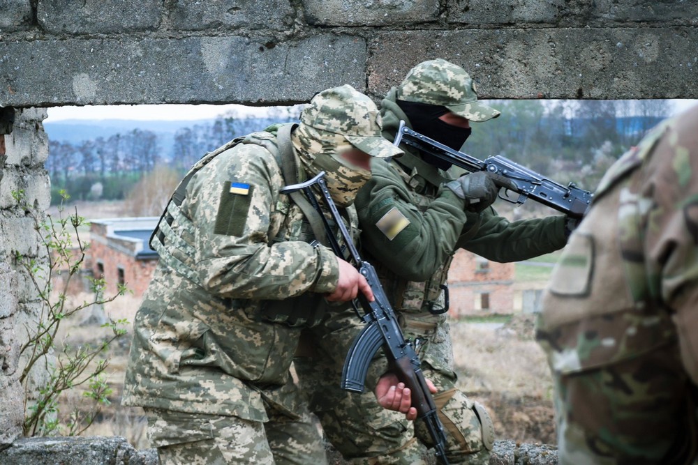Війна в Україні 11 травня: ворог просунувся на Донеччині, втратив 920 солдатів за добу