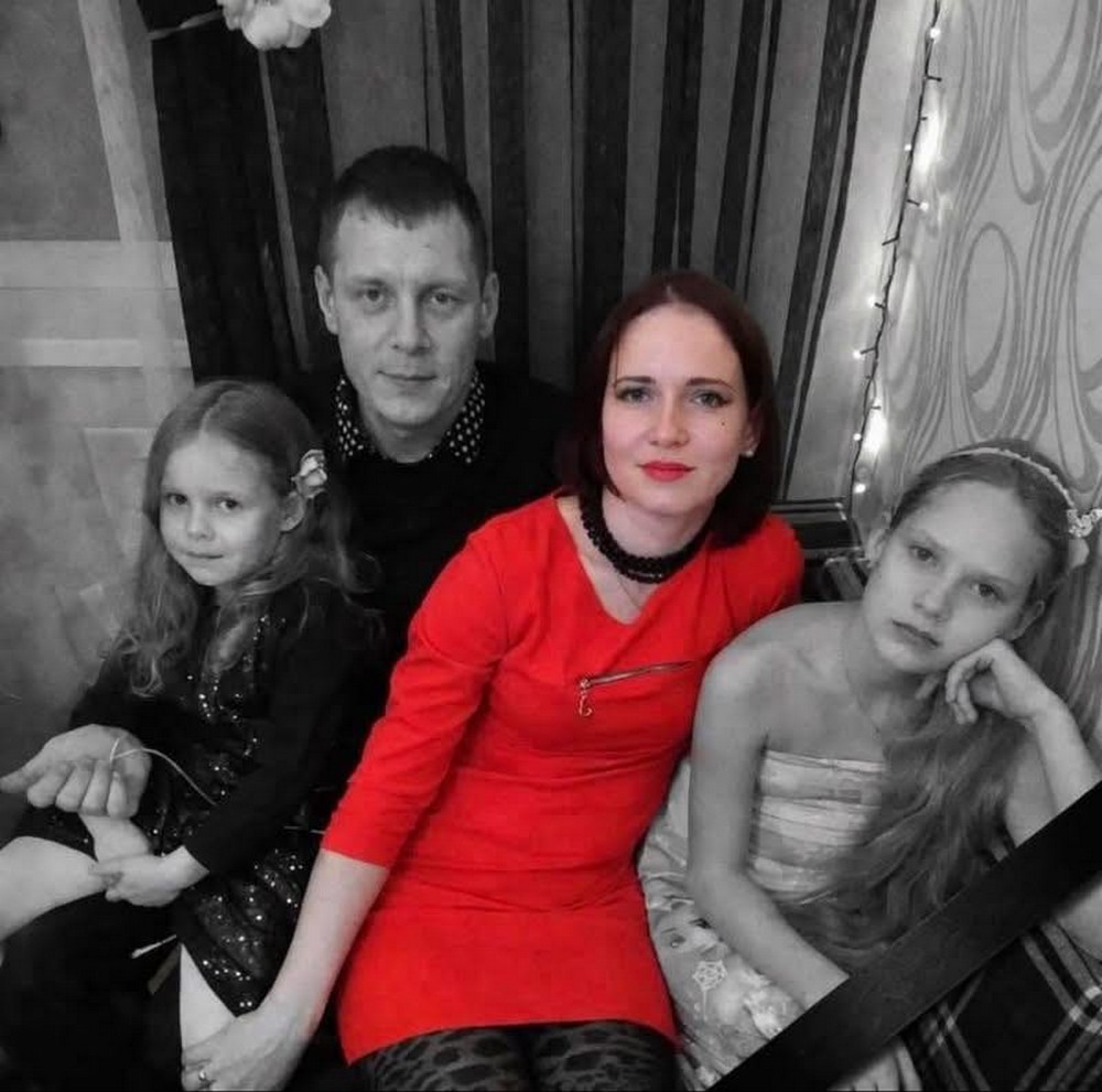 Це була сім’я Яковлєвих… Росія забрала у жінки чоловіка і обох доньок – страшна історія родини з Києва (фото)