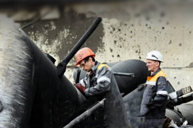 Понад 12 000 працівників ремонтних бригад отримають доплату 20 000 грн за березень