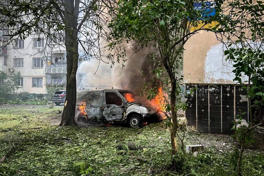 Є загиблі і поранені, під ударом були західні регіони, влучання по залізниці та інфраструктурі: денна повітряна атака 13 травня – все, що відомо (фото, відео) 1 Є загиблі і поранені, під ударом були західні регіони, влучання по залізниці та інфраструктурі: ден-на повітряна атака 13 травня – все, що відомо (фото, відео)