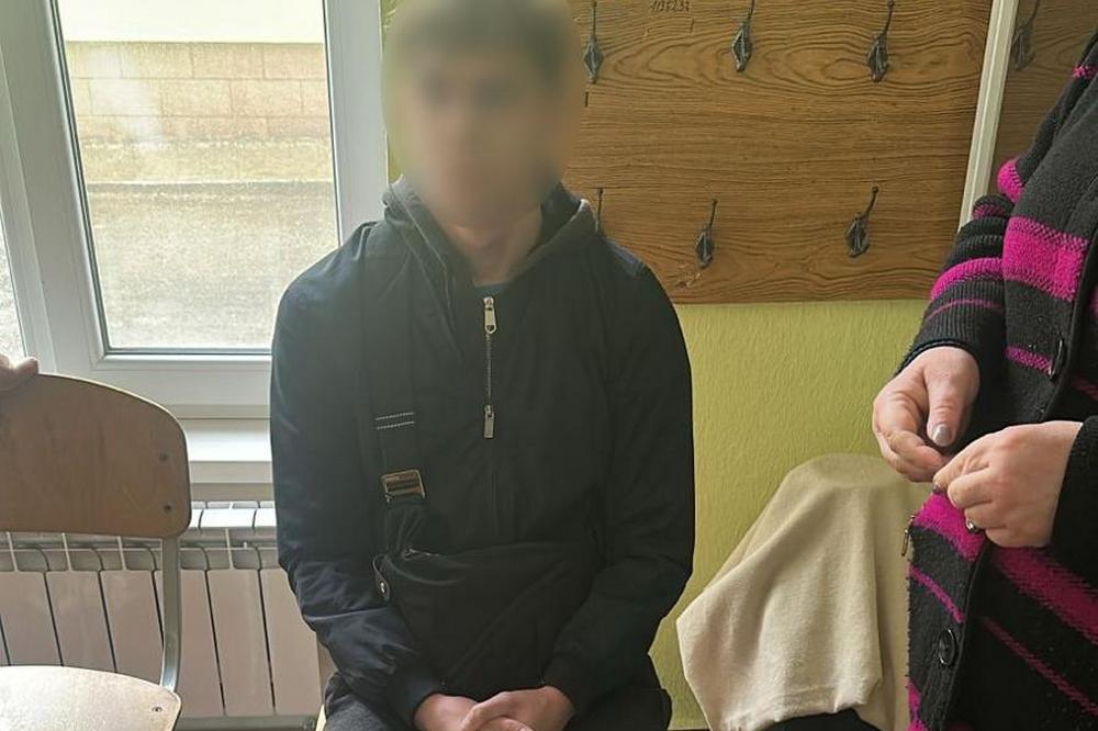 Підліток вдарив однокласника ножем у школі Кропивницького – обставини з’ясовують 1 Підліток вдарив однокласника ножем у школі Кропивницького – обставини з’ясовують