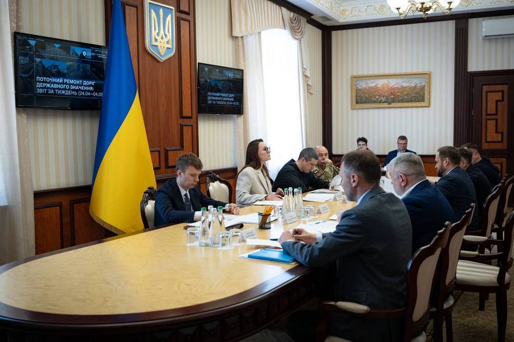 Ремонт доріг триває по всій країні: скільки покриття вже відновлено розповіла Свириденко
