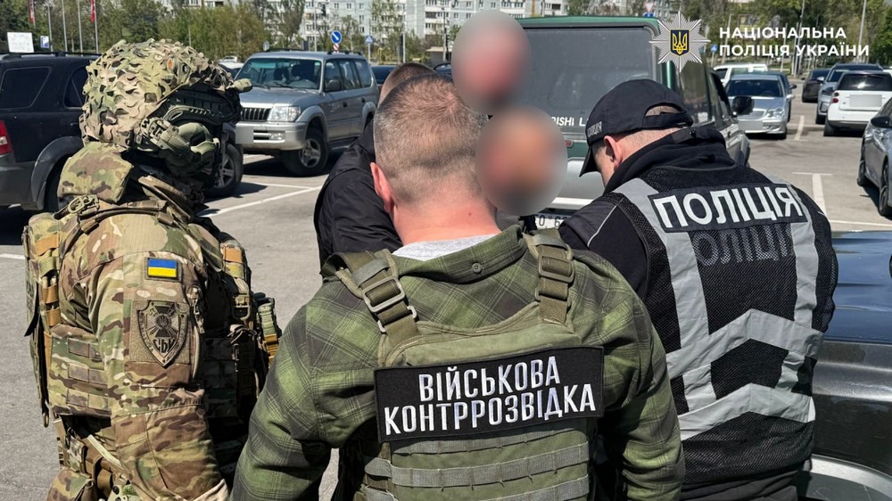 Комбат вимагав у підлеглих на Запорізькому напрямку по 200 грн щомісяця: затримано військовослужбовця (фото)