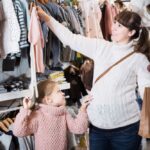Гуманітарна допомога для ВПО у Сумах: можна отримати одяг – триває прийом заявок