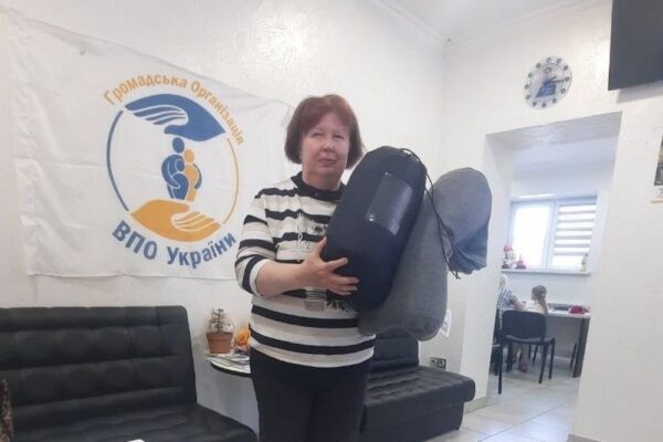 Гуманітарна допомога ВПО у Чернівцях: триває видача ковдр та спальників
