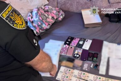 Під виглядом соцвиплат видурили у людей 2 млн грн дві шахрайки на Дніпропетровщині: як працювала схема