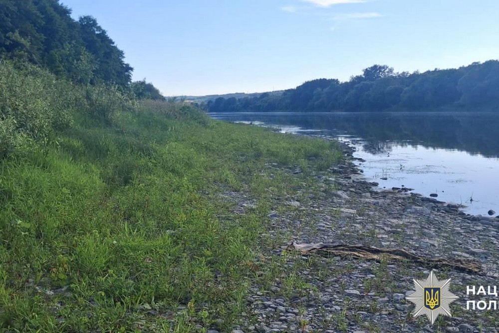 Кинувся рятувати синів і сам зник під водою: подробиці трагедії на Буковині, що відомо про родину, яку спіткало страшне горе