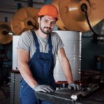 До 170 000 грн: у кого в Україні найвища зарплата, а кому платять мало – цікава статистика