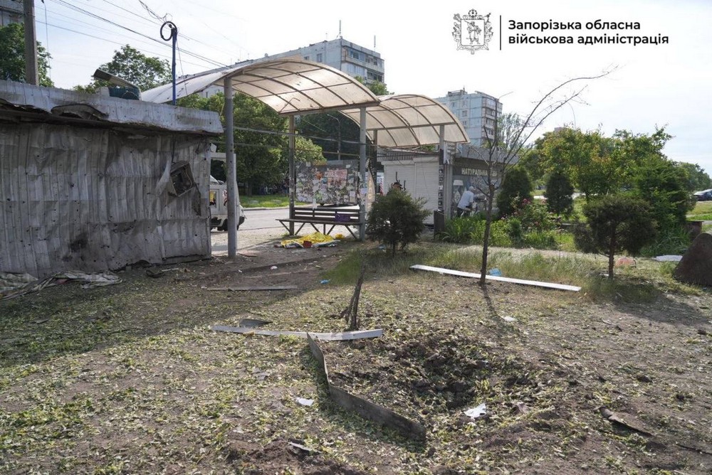 Фото наслідків удару по Запоріжжю (6) Фото наслідків удару по Запоріжжю (6)