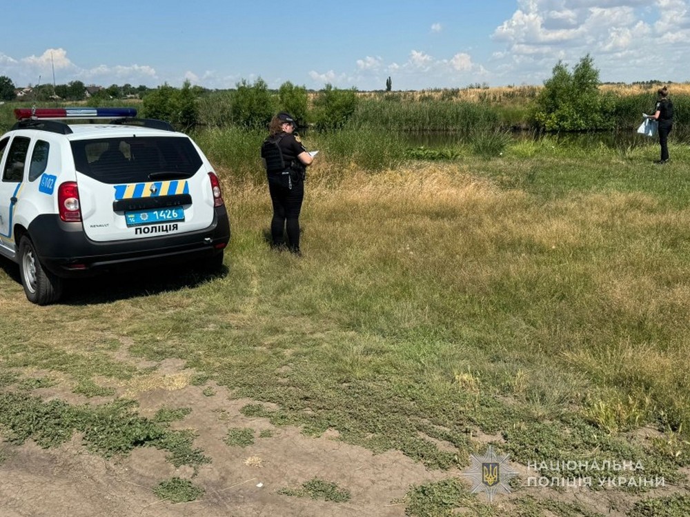 Тіло 17-річної дівчини знайшли біля озера – що відомо про трагедію на Одещині Тіло 17-річної дівчини знайшли біля озера – що відомо про трагедію на Одещині
