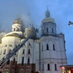 Серед загиблих рятувальники, багато постраждалих, удари по Києво-Печерській Лаврі, коледжу, ринку, інфраструктурі та енергетиці: нічна масована повітряна атака 15 червня – все, що відомо (фото, відео)