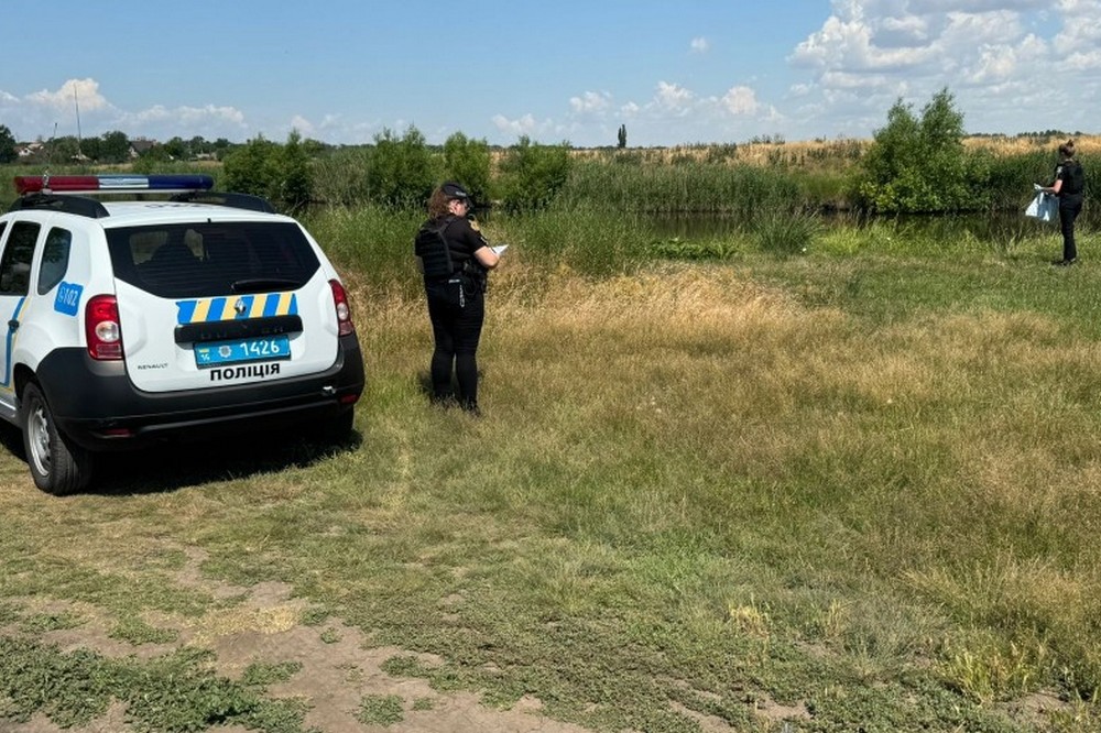 Тіло 17-річної дівчини знайшли біля озера – що відомо про трагедію на Одещині 1 Тіло 17-річної дівчини знайшли біля озера – що відомо про трагедію на Одещині