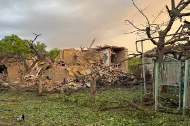 Є вбиті і поранені, удари по АЗС, логістичному центру торгівельної мережі, школі, лікарні, парку: нічна повітряна атака 10 липня – все, що відомо (фото)