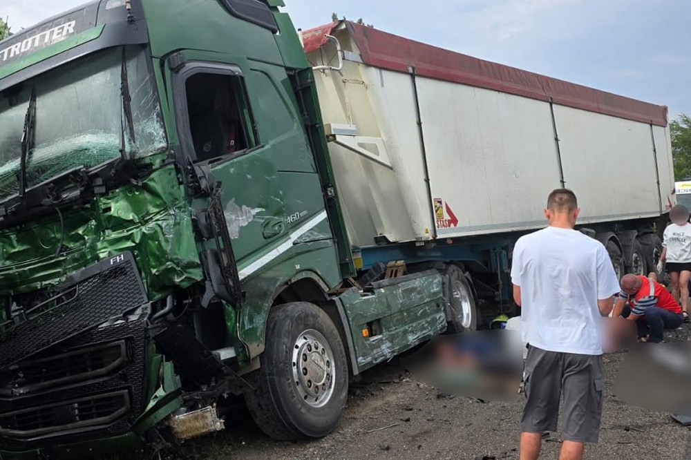 Моторошна ДТП з маршруткою на Миколаївщині: 9 загиблих і 8 постраждалих (фото, відео)