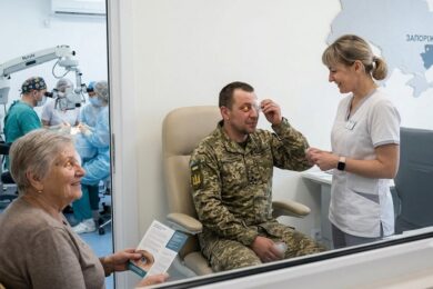Безкоштовне відновлення зору для військових та цивільних: у Запоріжжі