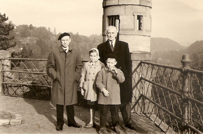 Олег Штуль із дітьми у Андрія Мельника. Люксембург 1962 рік
