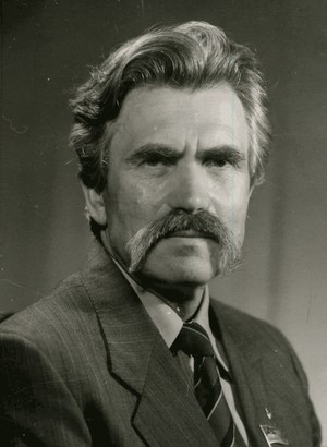 Левко Лук'яненко