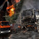 Є вбиті, багато поранених, горіли пасажирські автобуси і багатоповерхівки: нічна повітряна атака 13 липня – все, що відомо (фото, відео)