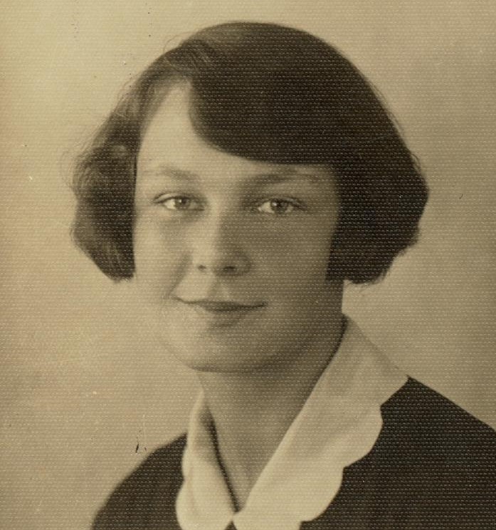 Олена Теліга у Подєбрадах, 1920-ті роки Олена Теліга у Подєбрадах, 1920-ті роки