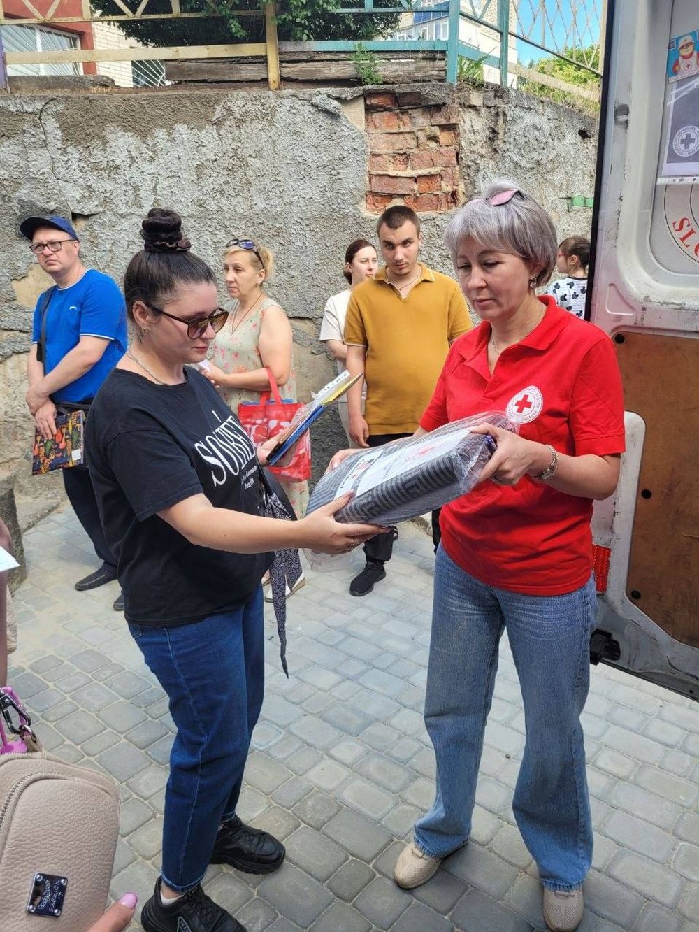 Як отримати допомогу від Червоного Хреста у Сумах і хто може подати заявку (8)