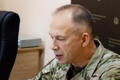 Російська армія має ознаки виснаження, але говорити про перелом у війні ще зарано – Сирський