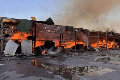 Є загиблі, серед поранених – однорічна дитина, удари по меблевій фабриці, ВНЗ, гаражах і будівлях: масована нічна повітряна атака 19 липня – все, що відомо (фото, відео)