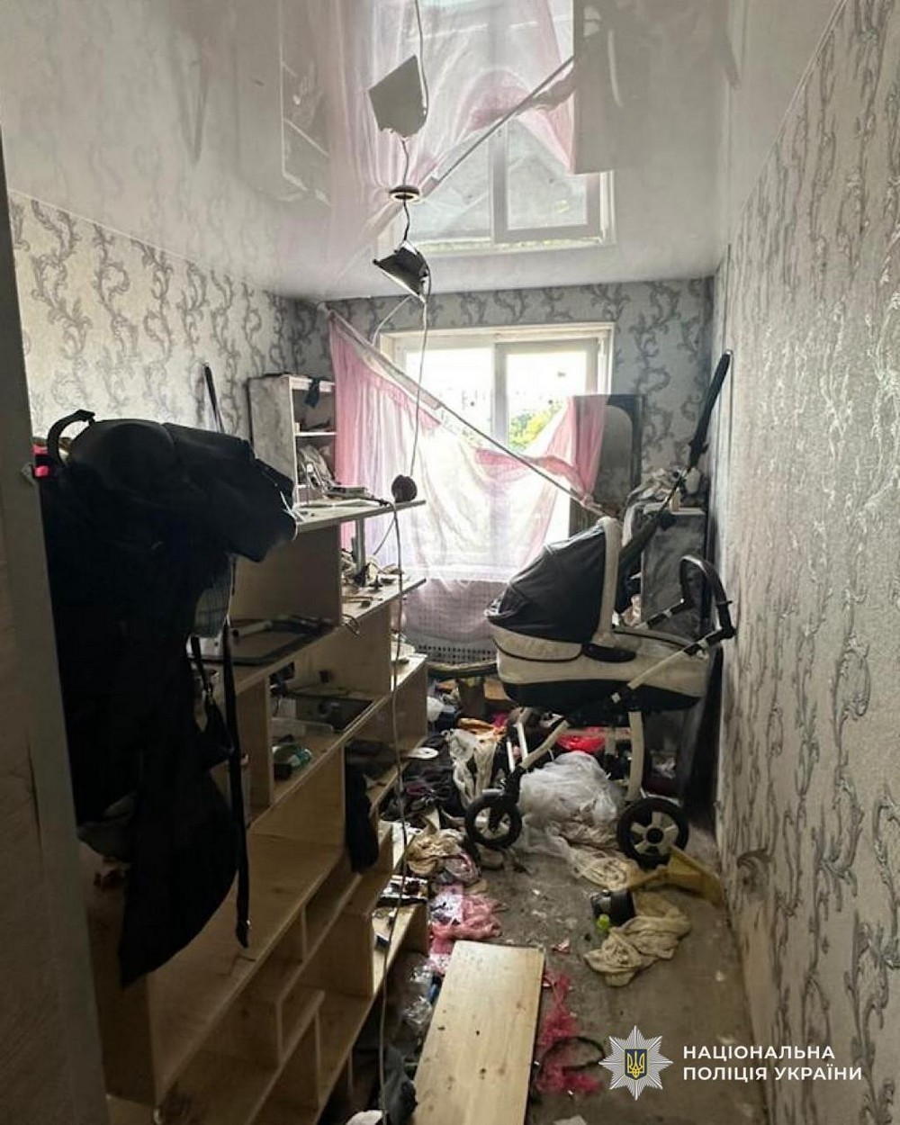 Заморила доньку голодом, а потім мертве немовля у візочку просто перевезла до іншого гуртожитку: у Дніпрі затримали горе-матір Заморила доньку голодом, а потім мертве немовля у візочку просто перевезла до іншого гуртожитку: у Дніпрі затримали горе-матір
