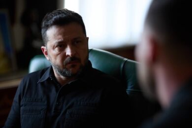 Виконувати обов’язки міністра оборони Зеленський запропонував Євгенію Хмарі (фото)