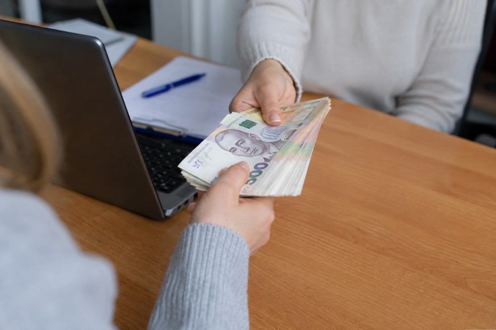 Дві категорії ВПО зможуть щомісяця отримувати виплати в межах нового експериментального проєкту