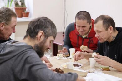 Їжа, одяг, медична і соціальна допомога: у Львові відзавтра запрацює «Мобільний простір підтримки» для бездомних людей