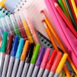 Анонсовано реєстрацію на безкоштовну канцелярію на Харківщині для школярів: хто зможе отримати