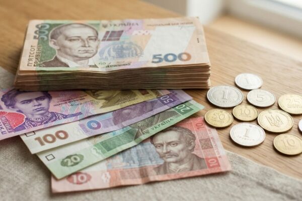 Грошова допомога для сімей загиблих і зниклих безвісти Захисників: хто і де може отримати