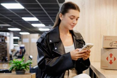 Розіграш від «Нової пошти»: можна виграти iPhone 18 Pro – як зареєструватися