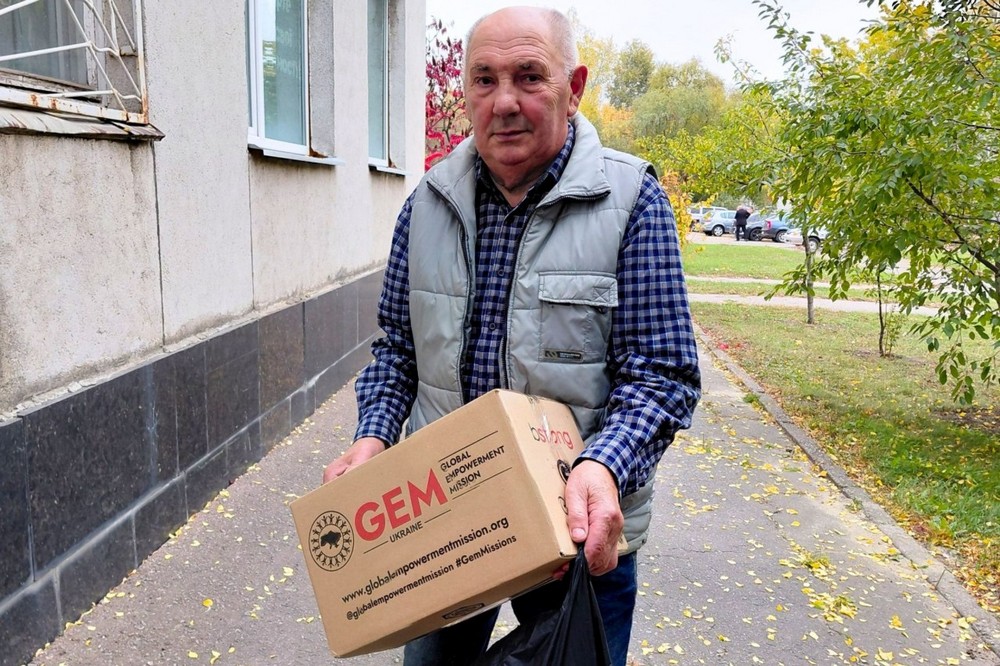 Продуктові набори кожному члену домогосподарства надаються благодійнками за певних умов. Розповідаємо, хто і як може отримати безкоштовно у Сумах продукти.