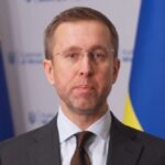 Робота бізнесу під час повітряних тривог: Уряд знову оновлює правила – заява Прем’єр-міністра